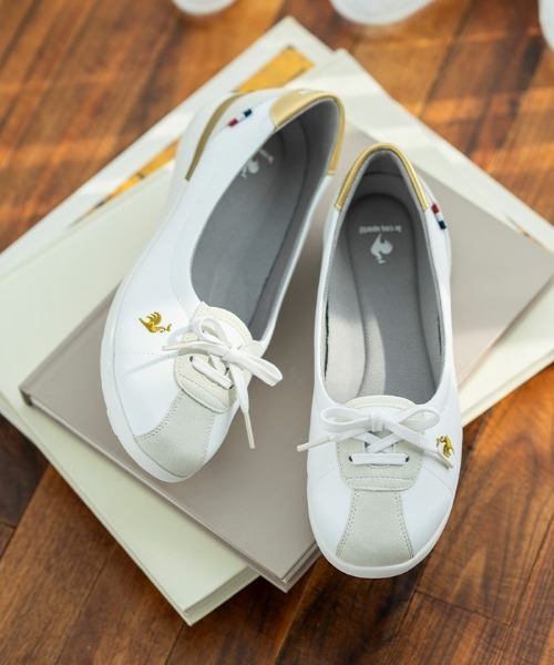le coq sportif(ルコックスポルティフ)の「ルコックスポルティフ/LCS モンペリエ パンプススタイル 軽量/消臭 LU5SSN25LZ(スニーカー・レディース・ブラック系/ホワイト×ゴールド/ホワイト×ネイビー・22.5cm/23.5cm/24.5cm/23.0cm/24.0cm/25.0cm)」の2枚目の写真