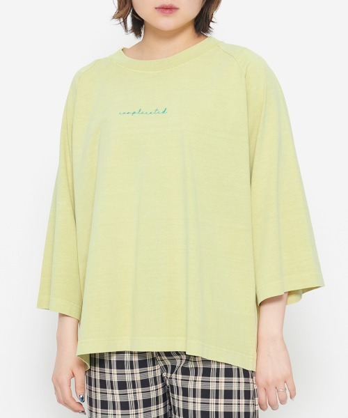 spiritoso(スピリトーゾ)の「【spiritoso】Complicated刺繍 ラグランTシャツ(Tシャツ/カットソー・レディース・グレイッシュベージュ/ブラウン/グリーン系/ラベンダー/オレンジ・FREE)」の3枚目の写真