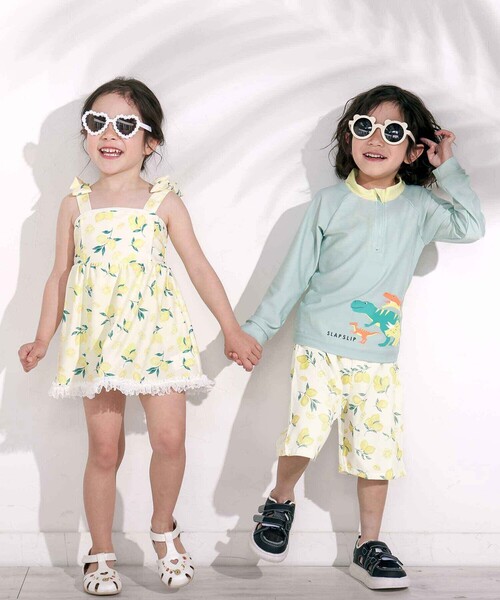 SLAP SLIP（スラップスリップ）の「【お揃い】肩リボンフルーツ総柄ワンピース型スイムウェア(90~130cm)（水着・キッズ・イエロー系その他/ホワイト系その他・90cm/100cm/110cm/120cm/130cm）」の14枚目の写真