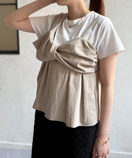 Chez toi(シェトワ)の「ビスチェ見えドッキングプルオーバー(Tシャツ/カットソー・レディース・ブラック/グレー/ベージュ・FREE)」の3枚目の写真