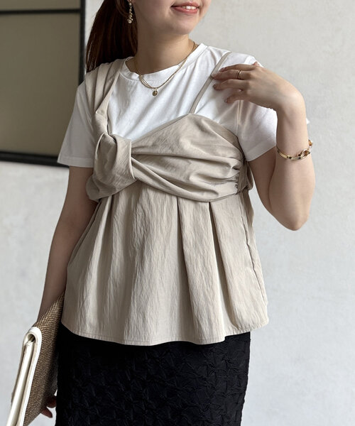 Chez toi(シェトワ)の「ビスチェ見えドッキングプルオーバー(Tシャツ/カットソー・レディース・ブラック/グレー/ベージュ・FREE)」の5枚目の写真