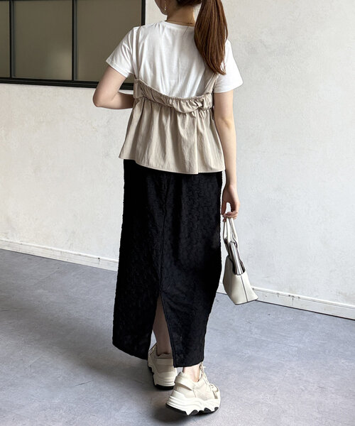 Chez toi(シェトワ)の「ビスチェ見えドッキングプルオーバー(Tシャツ/カットソー・レディース・ブラック/グレー/ベージュ・FREE)」の12枚目の写真