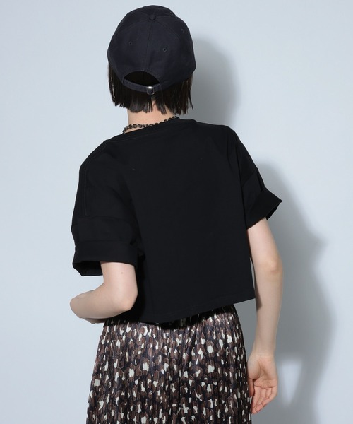 PAGEBOY(ページボーイ)の「ダブルロゴショートTシャツ(Tシャツ/カットソー・レディース・ホワイト/ブラック/コーラル・FREE)」の5枚目の写真