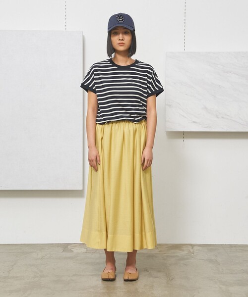 J.PRESS YORK STREET(ジェイプレスヨークストリート)の「【WOMEN】シアーフレアギャザー スカート(スカート・レディース・ブラック系/イエロー系/ブルー系・F)」の4枚目の写真