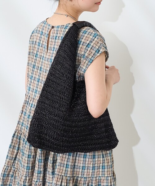 FREAK'S STORE(フリークスストア)の「トライアングル 編みバッグ/ペーパーバッグ(ハンドバッグ・レディース・ナチュラル/ブラック/シルバー・ONE SIZE)」の19枚目の写真