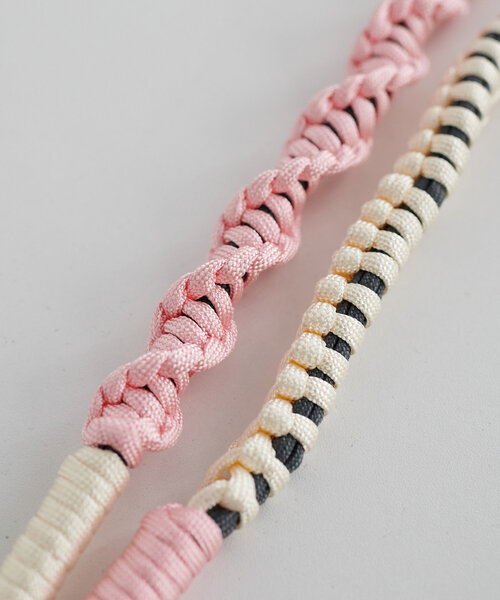 DISCOAT（ディスコート）の「配色ロープストラップ（スマホグッズ・レディース・ブラック/ピンク・FREE）」の5枚目の写真