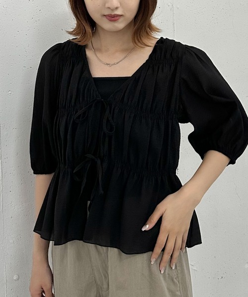 archives(アルシーヴ)の「’チェックアソート2wayシャーリングリボンブラウス’(シャツ/ブラウス・レディース・ホワイト×ネイビー/アイボリー/ホワイト×ブラック/ブラック・MEDIUM)」の4枚目の写真