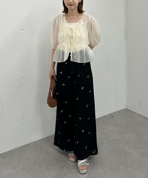 archives(アルシーヴ)の「’チェックアソート2wayシャーリングリボンブラウス’(シャツ/ブラウス・レディース・ホワイト×ネイビー/アイボリー/ホワイト×ブラック/ブラック・MEDIUM)」の10枚目の写真