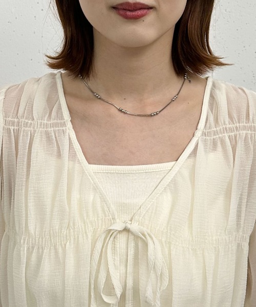 archives(アルシーヴ)の「’チェックアソート2wayシャーリングリボンブラウス’(シャツ/ブラウス・レディース・ホワイト×ネイビー/アイボリー/ホワイト×ブラック/ブラック・MEDIUM)」の19枚目の写真