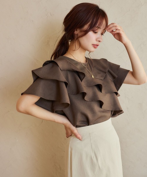 mysty woman（ミスティウーマン）の「【WEB限定】メニーフリルブラウス  499731（シャツ/ブラウス・レディース・オフホワイト/ライトグリーン/ブラウン/ライトブルー/ブラック・FREE）」の22枚目の写真