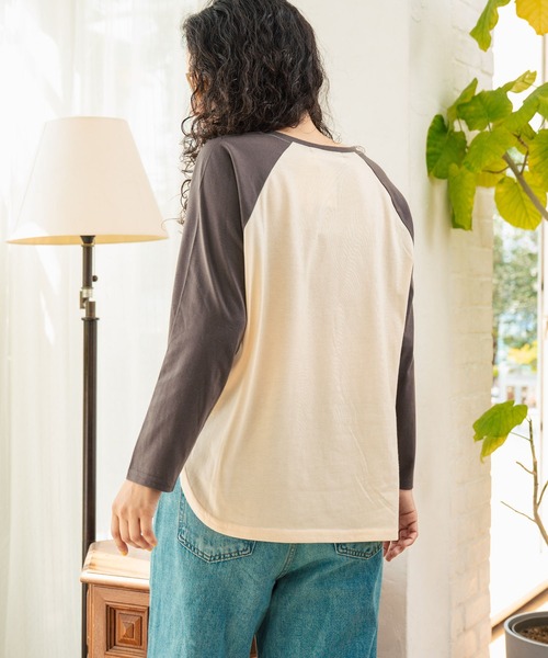 anap mimpi（アナップミンピ）の「配色 ラグラン ワンポイント 刺繍 ロングスリーブ Tシャツ（Tシャツ/カットソー・レディース・ネイビー/グリーン/ダークグレー・FREE）」の7枚目の写真