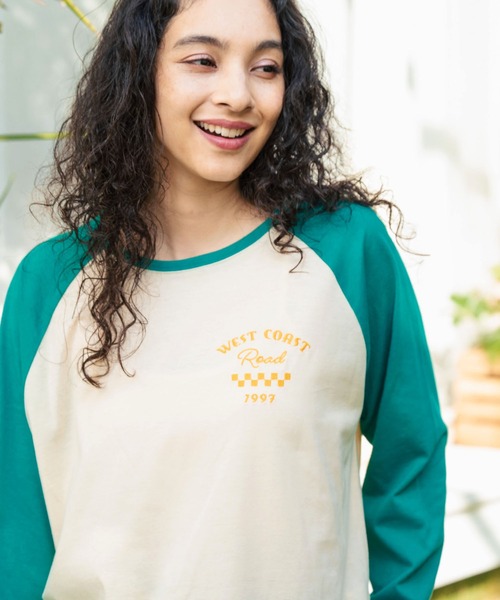 anap mimpi（アナップミンピ）の「配色 ラグラン ワンポイント 刺繍 ロングスリーブ Tシャツ（Tシャツ/カットソー・レディース・ネイビー/グリーン/ダークグレー・FREE）」の13枚目の写真