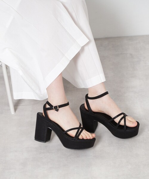 ESPERANZA（エスペランサ）の「厚底アンクルベルトサンダル（サンダル・レディース・ゴールド系/ブラック系・S/M/L/LL）」の17枚目の写真