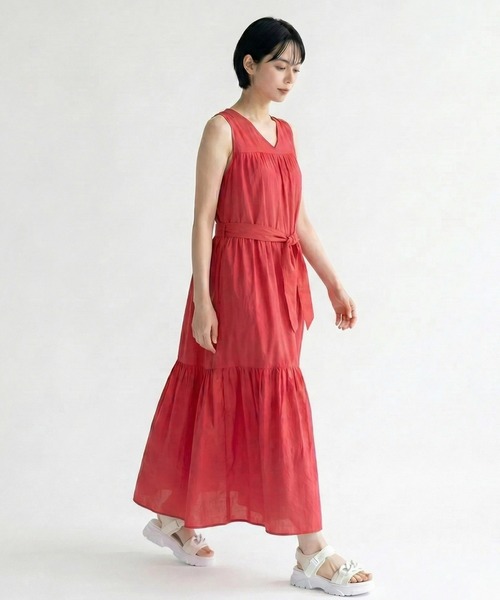 JETSET SOLO PLUS (ジェットセットソロプラス)の「【INDUS luxury for JETSET SOLO PLUS】Vネックティアードワンピース(ワンピース・レディース・ピンク/ベージュ/ブラック系/ベージュ系・FREE)」の4枚目の写真
