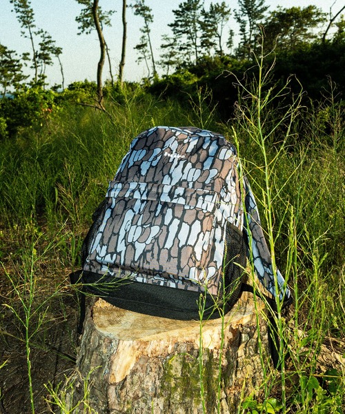HUF eightynine LOGO BACKPACK / HUF バッグ リュック バッグ