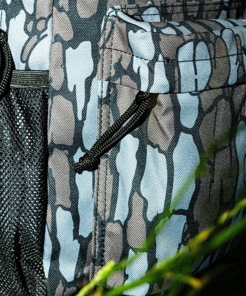 HUF（ハフ）の「HUF eightynine LOGO BACKPACK（バックパック/リュック・メンズ・ブラック/カモフラージュ・O/S）」の12枚目の写真