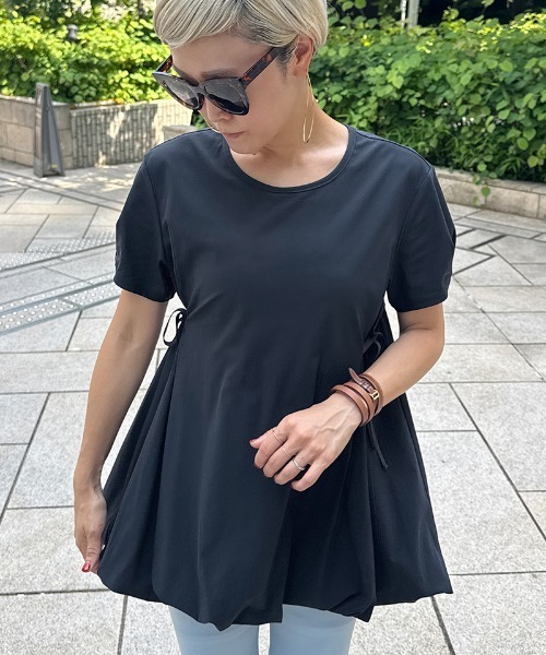 JENNE(ジェンヌ)の「JENNEクールバルーンTシャツ(Tシャツ/カットソー・レディース・イエロー/ホワイト/ブラック/ネイビー・SMALL/MEDIUM/LARGE)」の3枚目の写真