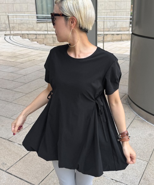 JENNE(ジェンヌ)の「JENNEクールバルーンTシャツ(Tシャツ/カットソー・レディース・イエロー/ホワイト/ブラック/ネイビー・SMALL/MEDIUM/LARGE)」の2枚目の写真