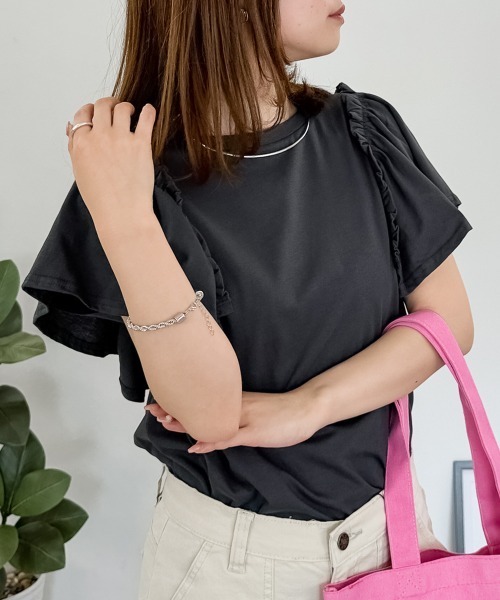 RCD(アールシーディー)の「【二の腕カバー 華奢見え】ショルダーフリルフレンチスリーブTシャツ(Tシャツ/カットソー・レディース・ブラック/ホワイト/ミント/ピンクベージュ/チャコールグレー・4L~5L/M-L/LL~3L)」の19枚目の写真