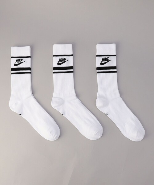 NIKE(ナイキ)の「NIKE(ナイキ)エブリデイ エッセンシャル クルーソックス【3足セット】(ソックス/靴下・メンズ・ホワイト/ブラック・FREE)」の2枚目の写真