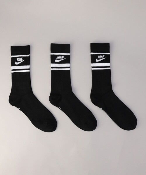 NIKE(ナイキ)の「NIKE(ナイキ)エブリデイ エッセンシャル クルーソックス【3足セット】(ソックス/靴下・メンズ・ホワイト/ブラック・FREE)」の1枚目の写真