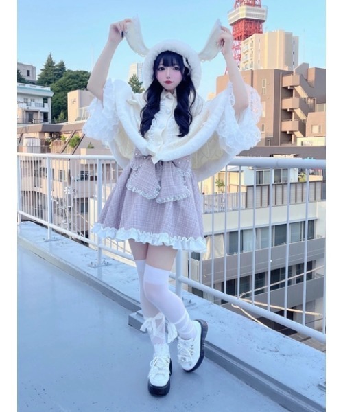 Ank Rouge（アンクルージュ）の「うさちゃんニットポンチョ（ニット/セーター・レディース・ブラック/オフホワイト/ピンク・M）」の5枚目の写真