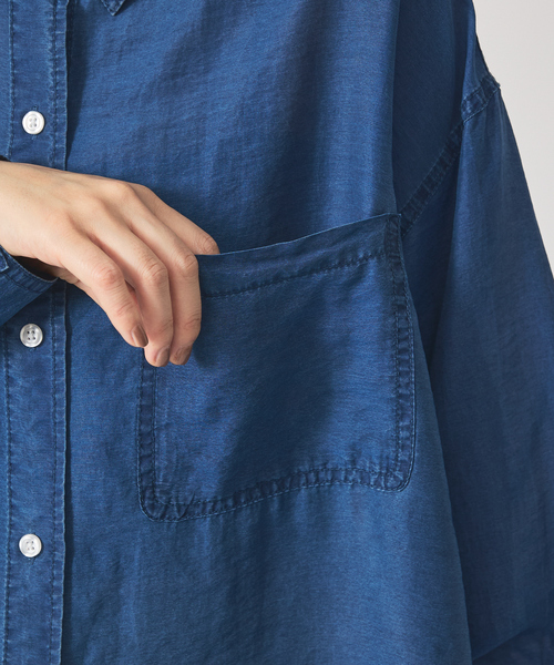 qualite scape（カリテ スケープ）の「シアーデニムライクシャツ/オフィスカジュアル/夏服/羽織り（シャツ/ブラウス・レディース・サックスブルー/インディゴブルー・フリー）」の17枚目の写真