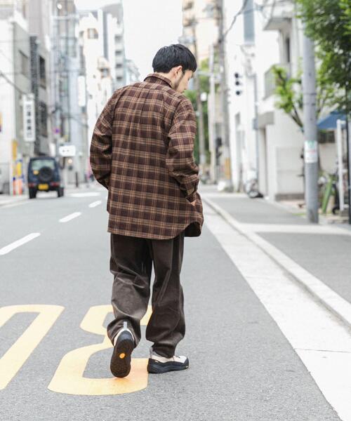 EKAL（エカル）の「レイクウッドチェックシャツ（シャツ/ブラウス・メンズ・ブラック/ブラウン・LARGE/MEDIUM）」の16枚目の写真