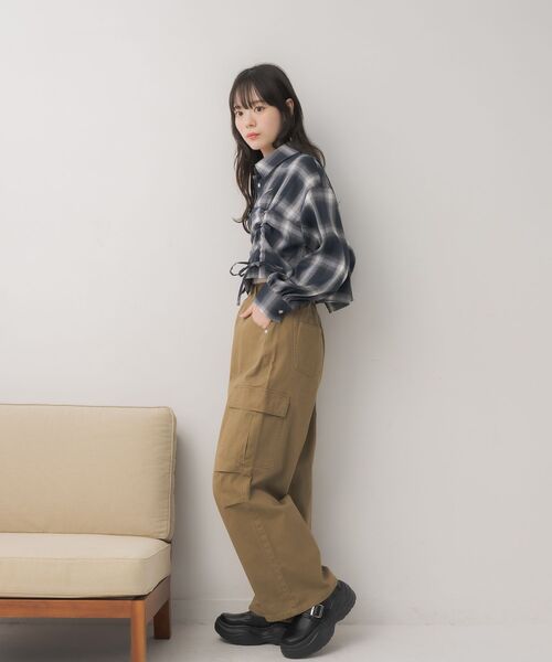 ems excite（エムズエキサイト）の「フロントドロストチェックSH（シャツ/ブラウス・レディース・ホワイト系その他/ブルー系その他2/ブラック系その他2・FREE）」の17枚目の写真