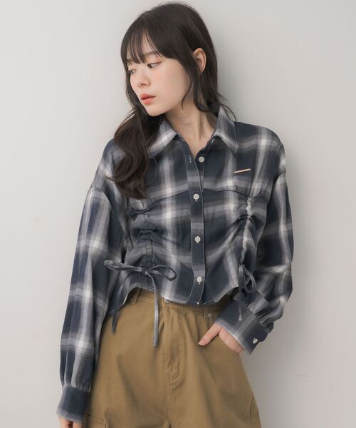 ems excite（エムズエキサイト）の「フロントドロストチェックSH（シャツ/ブラウス・レディース・ホワイト系その他/ブルー系その他2/ブラック系その他2・FREE）」の18枚目の写真