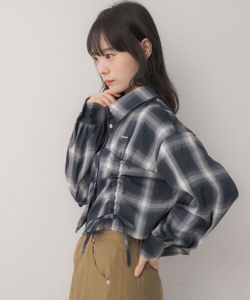 ems excite（エムズエキサイト）の「フロントドロストチェックSH（シャツ/ブラウス・レディース・ホワイト系その他/ブルー系その他2/ブラック系その他2・FREE）」の21枚目の写真