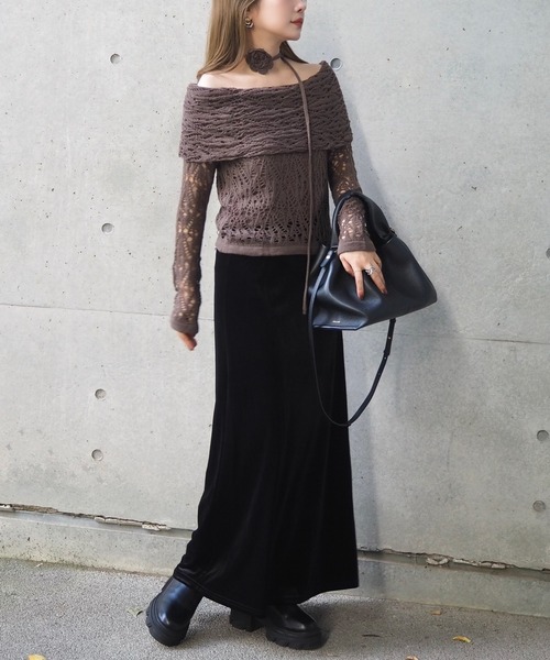 LAULEN(ローレン)の「choker turn back lace knit /チョーカー付き折り返しレース編みニットトップス(ニット/セーター・レディース・ブラウン/ブラック/アイボリー・FREE)」の4枚目の写真