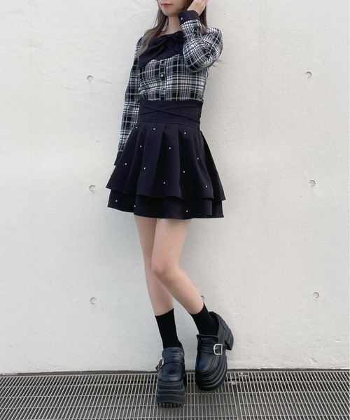 abc une face（アーベーセーアンフェイス）の「クロスリボンWフレアスカート（スカート・レディース・ブラック/ブラック系その他/ダークグレー/ブラック系その他2・FREE）」の6枚目の写真