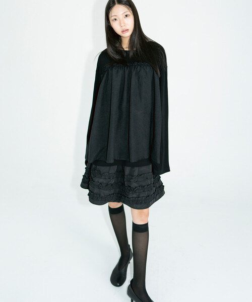 Bshop（ビショップ）の「eunoia | フリル レイヤーTシャツ WOMEN（シャツ/ブラウス・レディース・ブラック/ホワイト・ONE）」の12枚目の写真