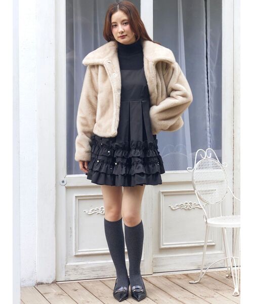 CALNAMUR（カルナムール）の「ミニフリルノースリーブワンピース（ワンピース・レディース・ブラック/グレー・FREE）」の19枚目の写真