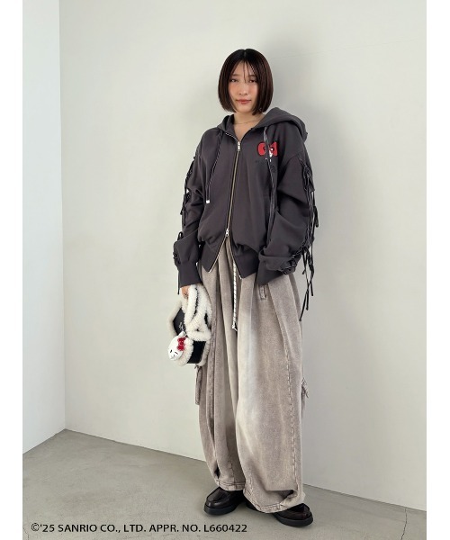 SNIDEL（スナイデル）の「【HELLO KITTY】バッグ（ハンドバッグ・レディース・ライトブルー/ブラック/キャメル/ミント/ピンクベージュ・F）」の14枚目の写真