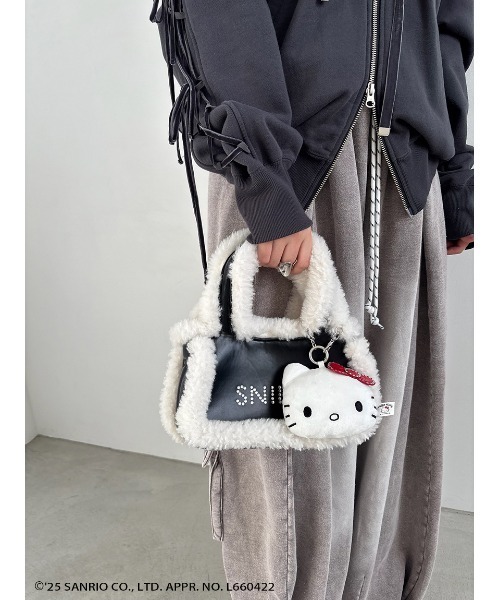 SNIDEL（スナイデル）の「【HELLO KITTY】バッグ（ハンドバッグ・レディース・ライトブルー/ブラック/キャメル/ミント/ピンクベージュ・F）」の16枚目の写真