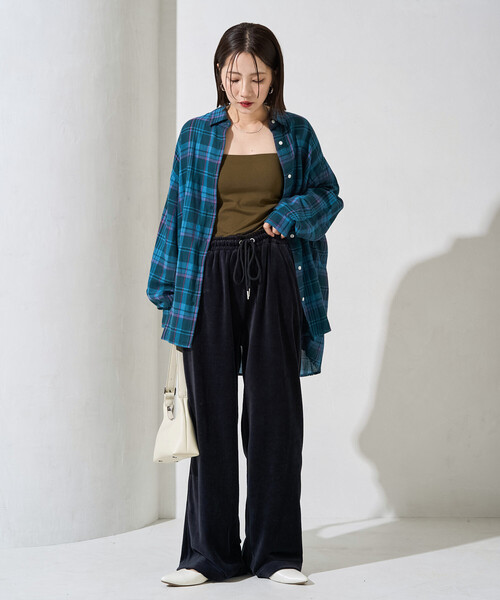 FREAK'S STORE（フリークスストア）の「限定展開　カット ベロア ライン ワイド パンツ（その他パンツ・レディース・ブラウン/ブラック/ナチュラル/ブルー/ライトグレー/ピンク・SMALL/MEDIUM）」の15枚目の写真