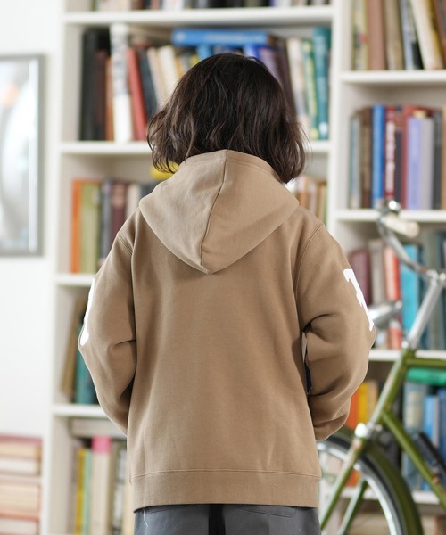 RVCA(ルーカ)の「RVCA/ルーカ ジップアップ パーカー キッズ スウェット フーディー ロゴ 裏起毛 BF046-004(パーカー・キッズ・ブラック/ベージュ・130cm/140cm/150cm/160cm)」の12枚目の写真