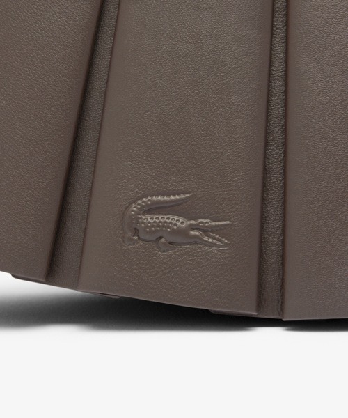 LACOSTE(ラコステ)の「LENGLEN レザープリーツショルダーバッグ(ハンドバッグ・レディース・モカ/ブラック/ナチュラル・FREE)」の7枚目の写真