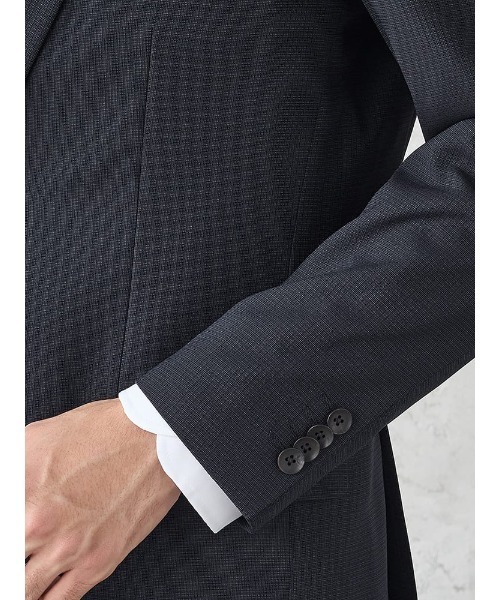 Perfect Suit FActory(パーフェクトスーツファクトリー)の「《WASH SUIT》WEB限定スーツ【洗える/4WAYストレッチ】織柄 ネイビー(スーツセット・メンズ・ネイビー・BB5/BB6/AB5/A4/AB7/BB7/A7/Y4/AB8/BB4/BB8/AB4/AB6/A5/A6/Y7/Y6/Y5/A8/Y8)」の3枚目の写真