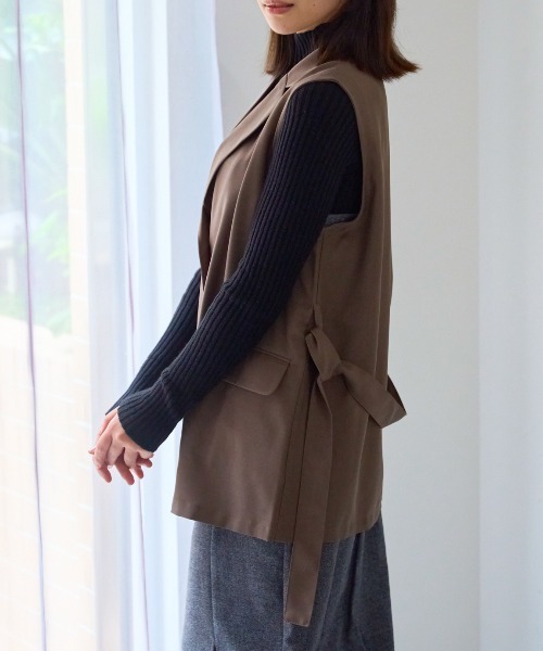 TRIANGLE PALETTE（トライアングルパレット）の「ベルト付きジレ/セットアップ対応（スーツベスト・レディース・ブラック/ベージュ/モカ/ダークグレー/グレー・FREE）」の19枚目の写真