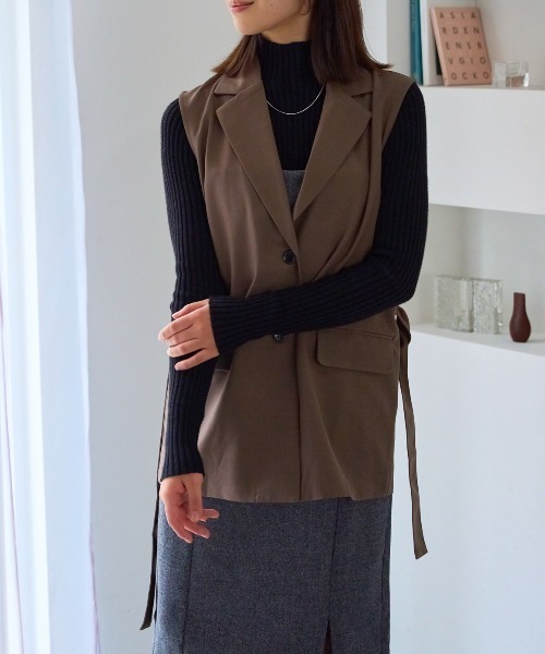 TRIANGLE PALETTE（トライアングルパレット）の「ベルト付きジレ/セットアップ対応（スーツベスト・レディース・ブラック/ベージュ/モカ/ダークグレー/グレー・FREE）」の20枚目の写真