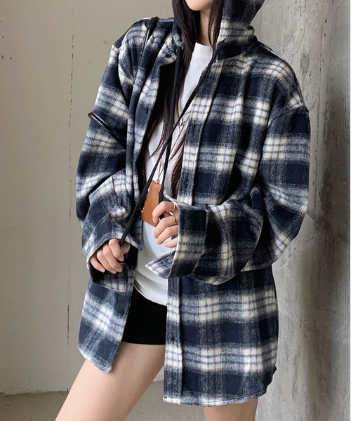 MAISON DE THERESE(メゾン ド テレーズ)の「フード付きチェックのシャケット(テーラードジャケット・レディース・ネイビー・M/L/XL)」の8枚目の写真