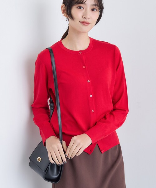 INDIVI（インディヴィ）の「【洗える】ハイゲージニットカーディガン（カーディガン/ボレロ・レディース・チャコール/ブラック/レッド系1/サックスブルー/オフホワイト・05/13/15 /34/38/19）」の5枚目の写真