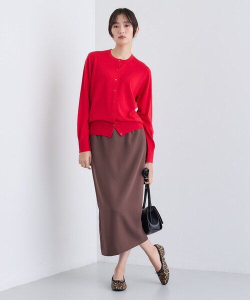 INDIVI（インディヴィ）の「【洗える】ハイゲージニットカーディガン（カーディガン/ボレロ・レディース・チャコール/ブラック/レッド系1/サックスブルー/オフホワイト・05/13/15 /34/38/19）」の11枚目の写真