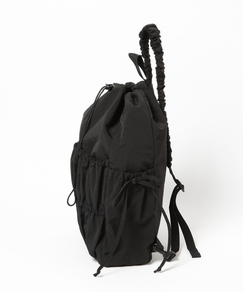 tiny tiny（ティニーティニー）の「ギャザースリングバッグ[tiny tiny(ティニーティニー)]（ショルダーバッグ・レディース・ブラック/レッド・0）」の13枚目の写真