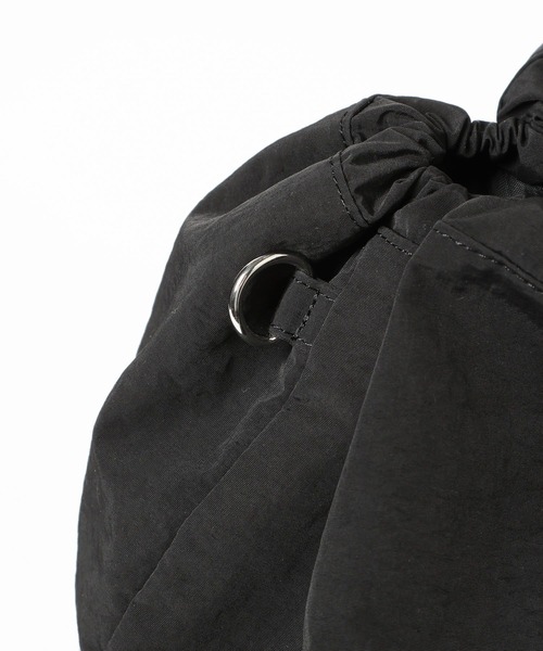 tiny tiny（ティニーティニー）の「ギャザースリングバッグ[tiny tiny(ティニーティニー)]（ショルダーバッグ・レディース・ブラック/レッド・0）」の18枚目の写真