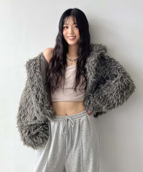 AS KNOW AS plus(アズノゥアズプラス)の「♪Wジップファスナー フェイクファーブルゾン(ブルゾン・レディース・グレイッシュベージュ/アイボリー系/チャコールグレー/ベージュ×ブラック/ブラウン系/チャコールグレー×ブラック・FREE)」の11枚目の写真