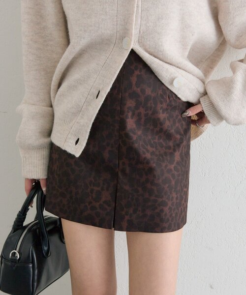 mystic（ミスティック）の「【新色チャコールグレーが登場！/低身長/高身長/2サイズ展開◎】スリットミニスカパン（スカート・レディース・ブラウン/ブラック/ブラウン系その他/チャコールグレー・1/2）」の4枚目の写真